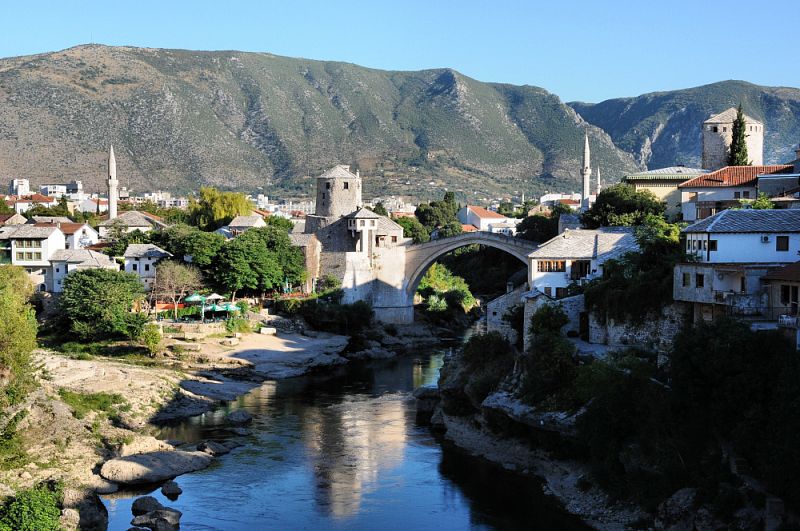 Ranní Mostar.